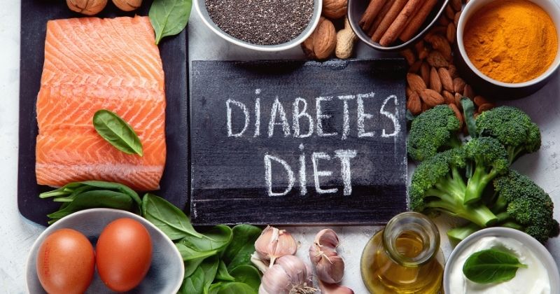 Foods to Eat For Prediabetics - Chalkboard with diabetes diet