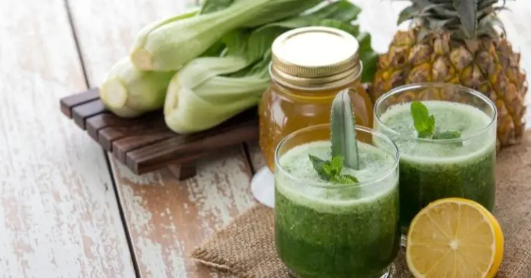 Benefits of Bok Choy Juice - glass of bok choy juice on a table